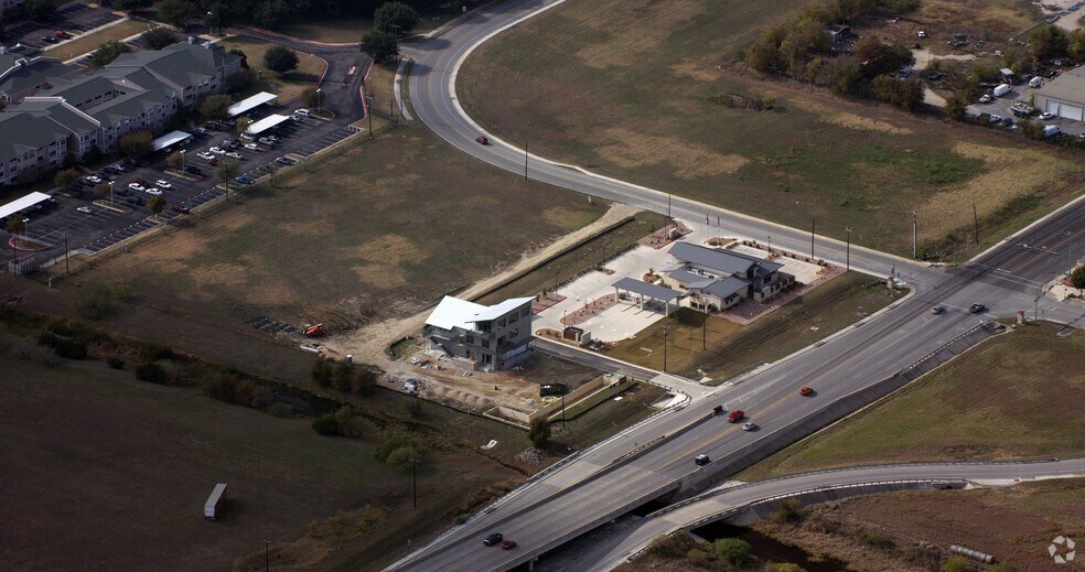 More Photos Of 330 Wonder World Dr, San Marcos Office For Sale