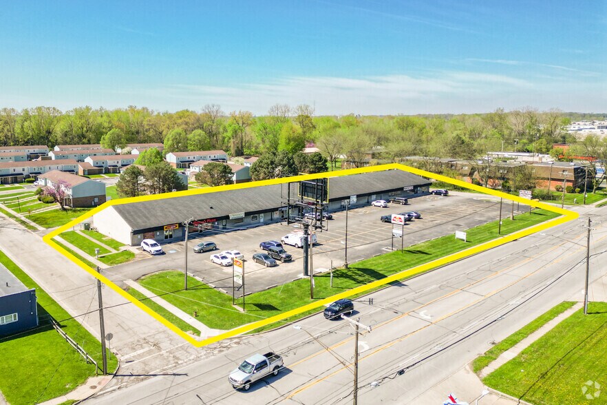 More Photos Of 309-337 Alexis Rd, Toledo General Retail For Sale