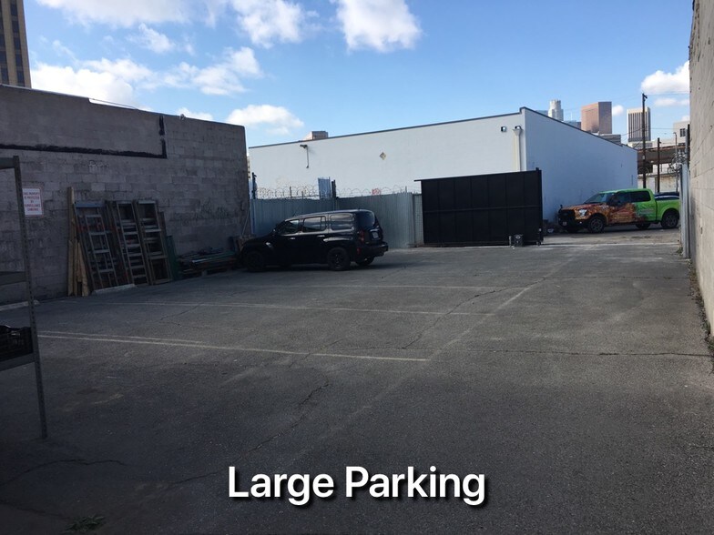 More Photos Of 951-953 N Vignes St, Los Angeles Storefront Retail Office For Lease