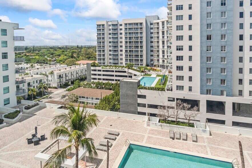 More Photos Of 140 S Dixie Hwy, Hollywood Apartments For Sale