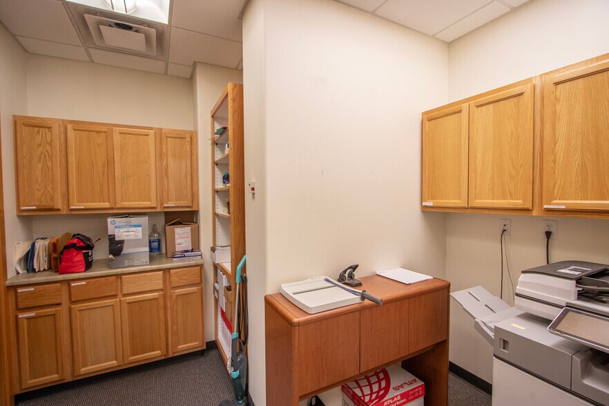More Photos Of 3831 Denis Dr, Casper Medical For Lease