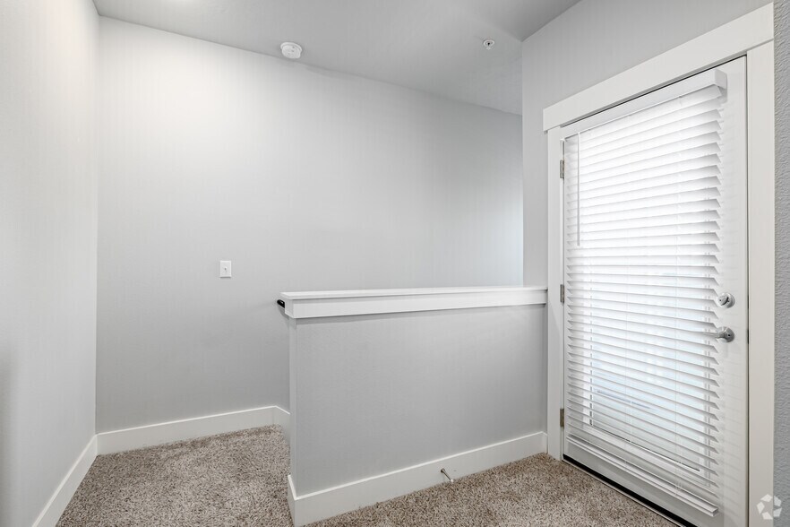 More Photos Of 5018 Hamlet Ln, Caldwell Apartments For Sale
