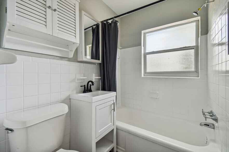 More Photos Of 779 9th Ave N, Saint Petersburg Apartments For Sale