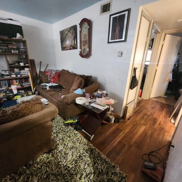 More Photos Of 3201 Hamilton Ave, Dallas Apartments For Sale