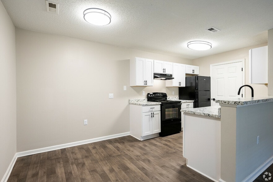 More Photos Of 1201 Edenham Ct, Virginia Beach Apartments For Sale
