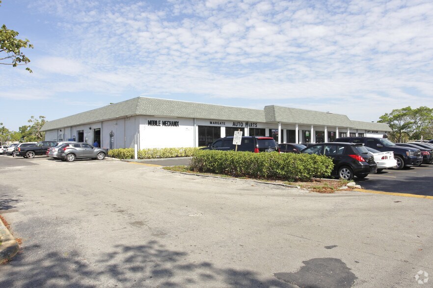 More Photos Of 1593-1667 Banks Rd, Margate Warehouse For Lease