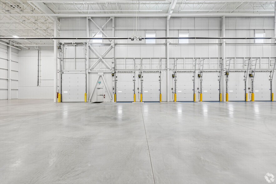 More Photos Of 1575 Clements Rd, Pickering Manufacturing For Lease