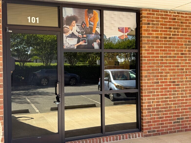 More Photos Of 852 Gold Hill Rd, Fort Mill Office For Sale