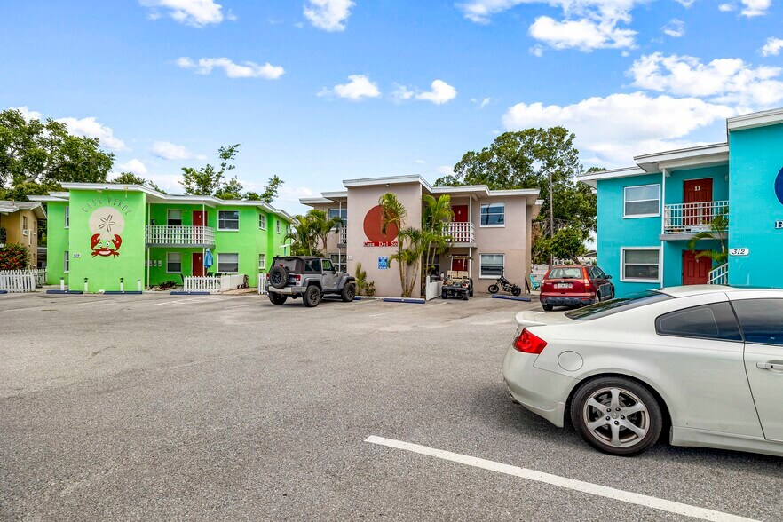 More Photos Of 309 Avanda Ct, Clearwater Multifamily For Sale