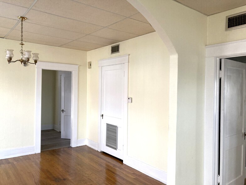 More Photos Of 1401 Leighton Ave, Anniston Apartments For Sale