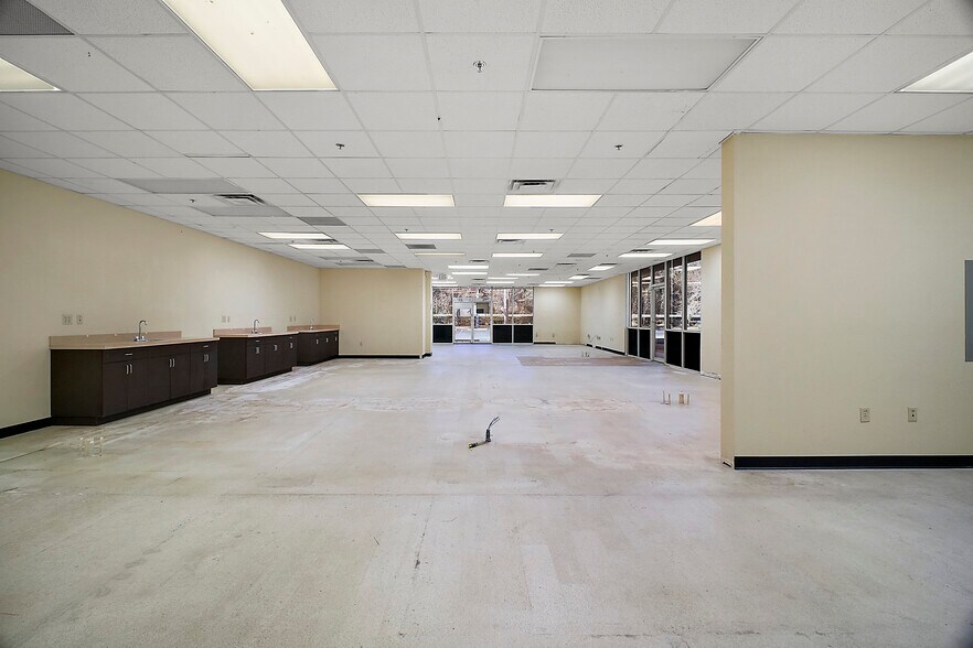 More Photos Of 4120 Corley Island Rd, Leesburg Unknown For Lease