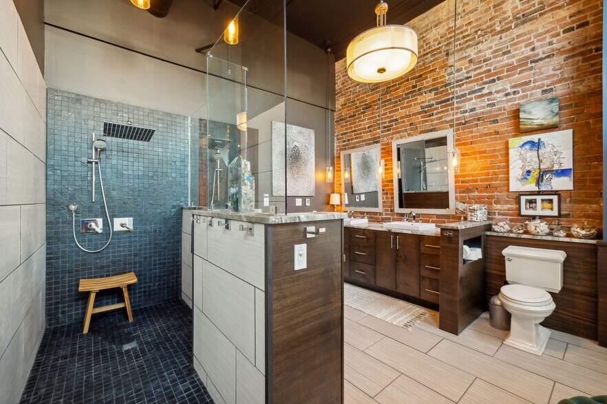 More Photos Of 208 3rd Ave N, Nashville Loft Creative Space For Sale