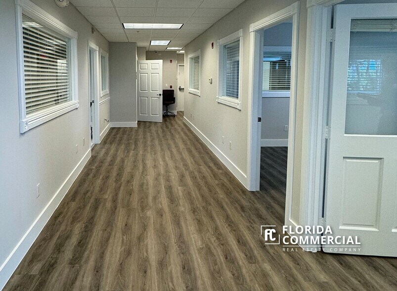 More Photos Of 1330 SE Federal Hwy, Stuart Office Residential For Lease