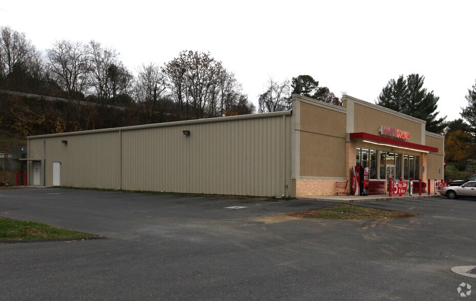 More Photos Of 19026 Main St, Buchanan Freestanding For Sale