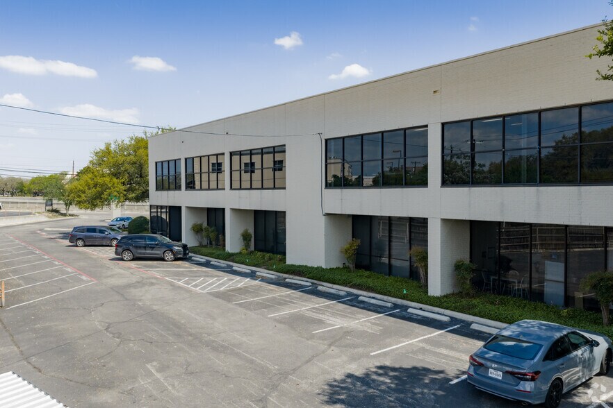 More Photos Of 14615 San Pedro Ave, San Antonio Medical For Lease