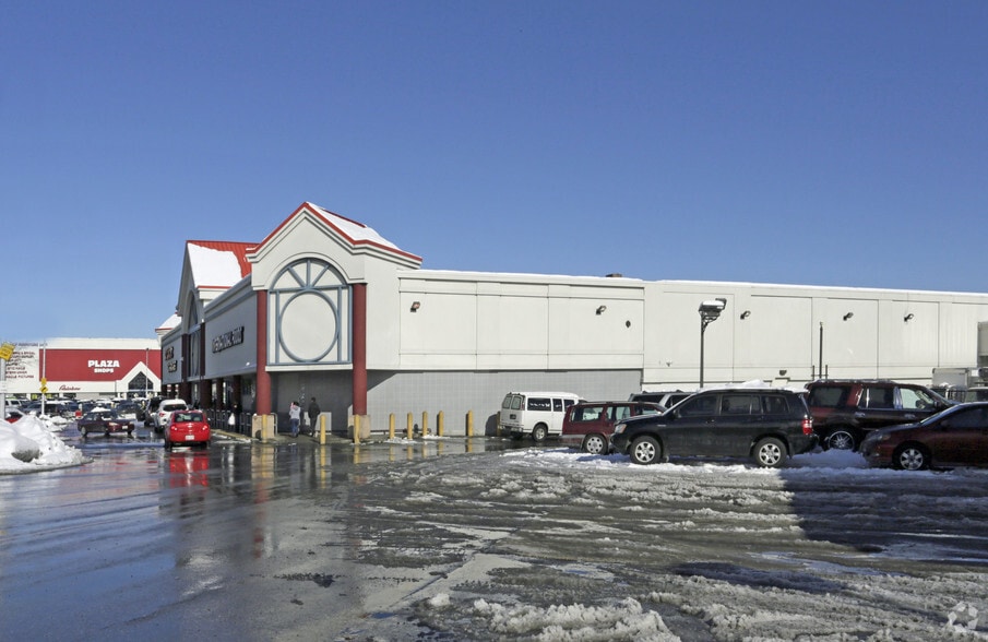 More Photos Of 7901-8011 New Hampshire Ave, Hyattsville Storefront For Lease