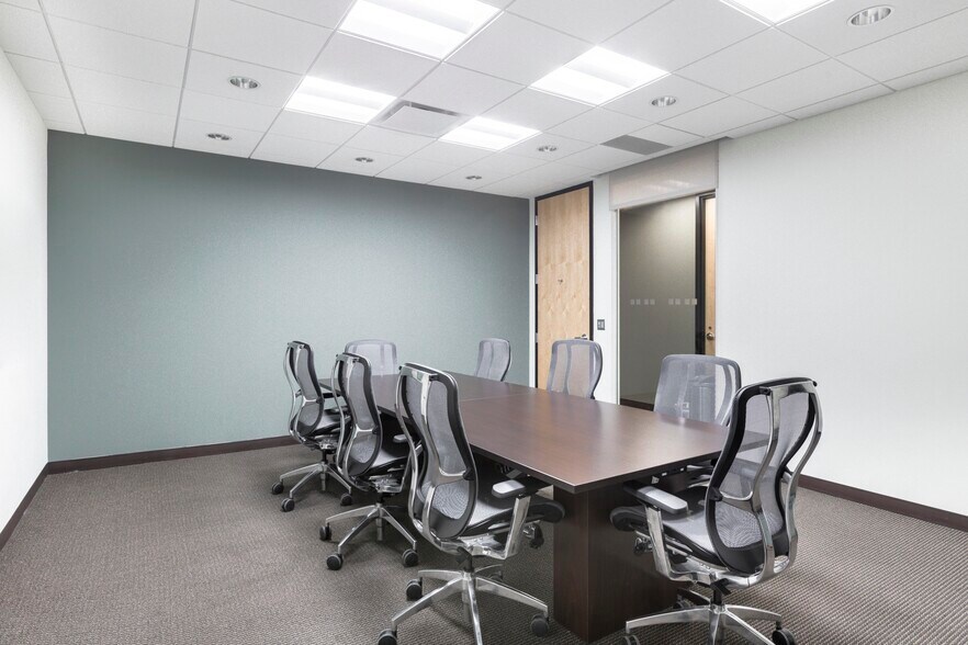 Primary Photo Of 2111-2283 S 67th St, Omaha Coworking Space