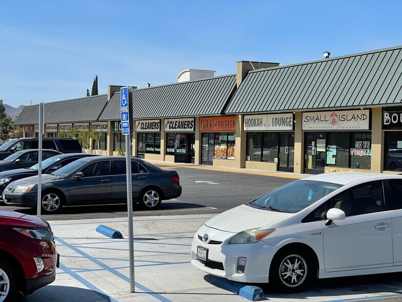 More Photos Of 9545 Reseda Blvd, Northridge Storefront For Lease