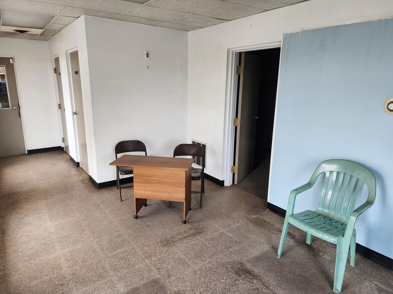 More Photos Of 1301 Lafayette Ave, Moundsville Freestanding For Sale