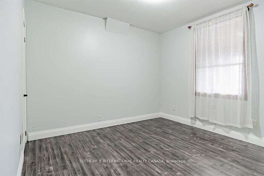 More Photos Of 1439 Main St E, Hamilton Storefront Retail Residential For Sale