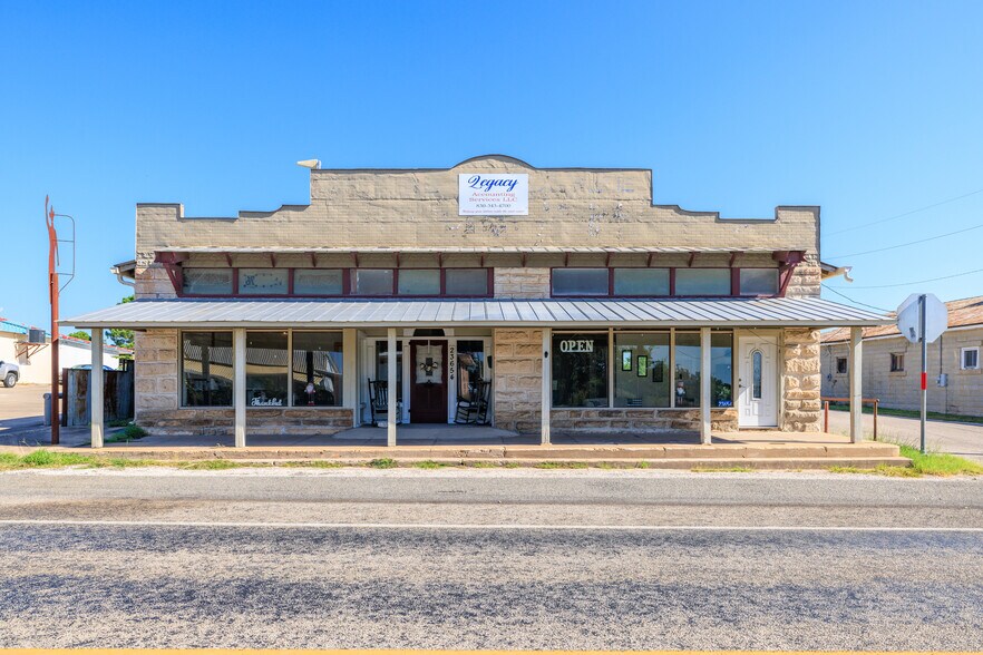 Primary Photo Of 23654 US Hwy 290, Harper General Retail For Sale
