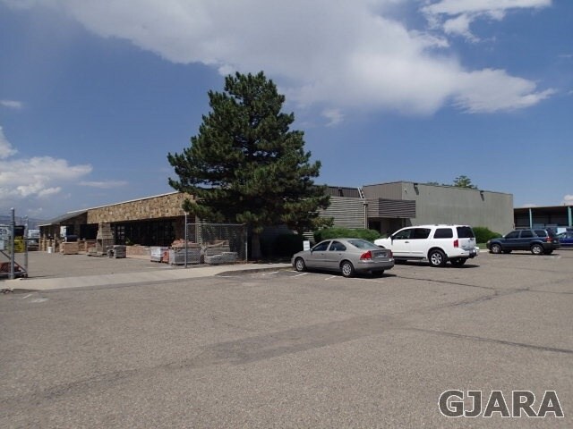 More Photos Of 711 S 15th St, Grand Junction Storefront For Sale
