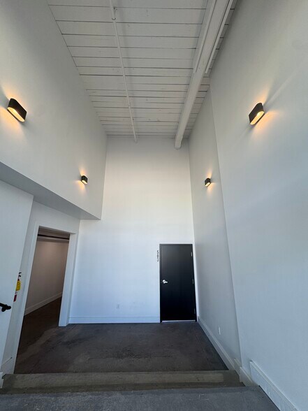 More Photos Of 503 N Broad St, Bainbridge Light Manufacturing For Lease