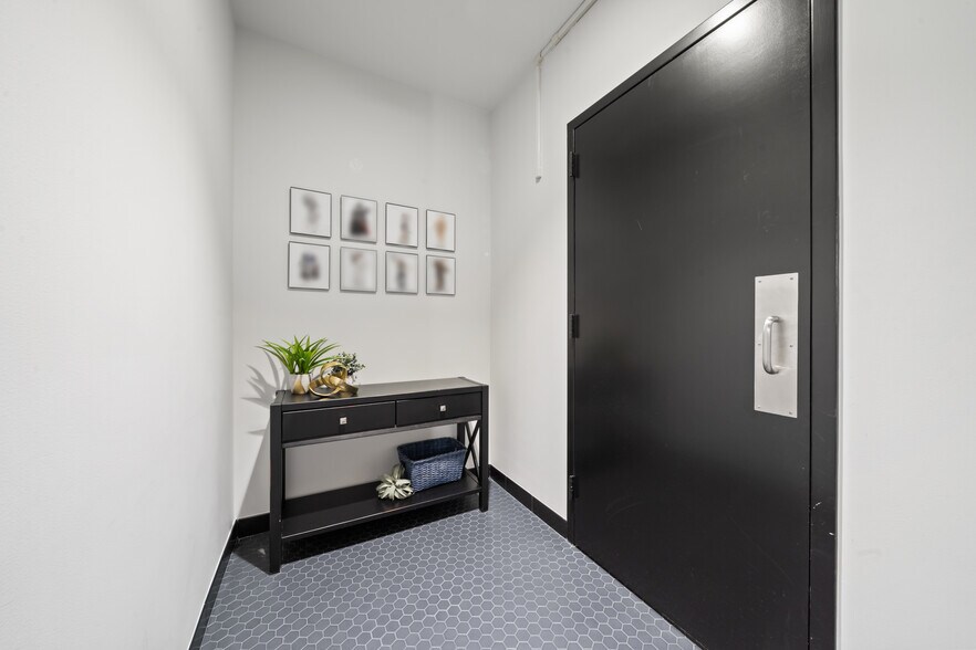 More Photos Of 7620 Guadalupe St, Austin Office For Lease