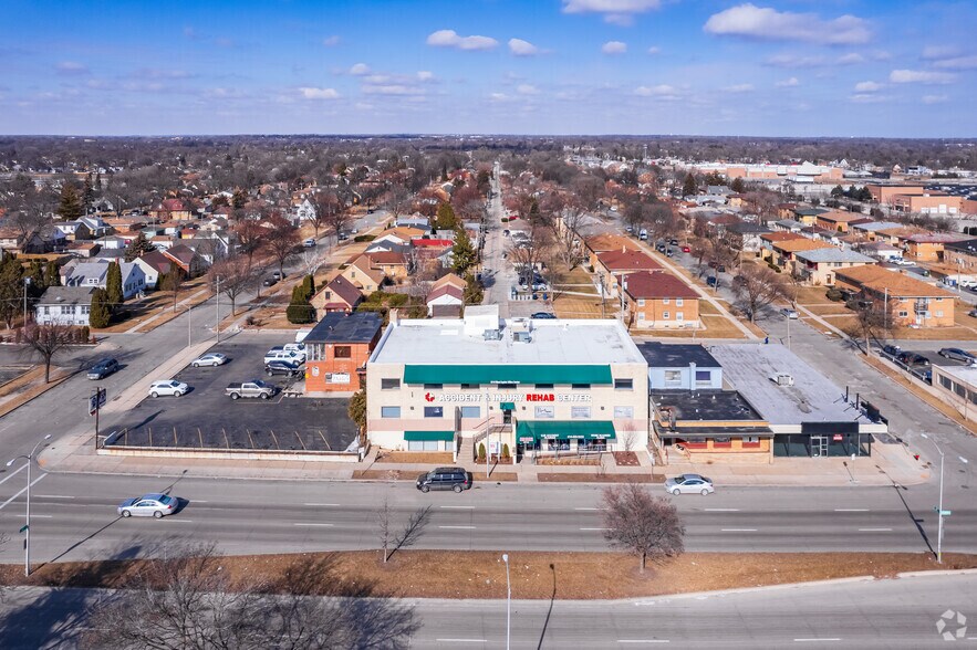 More Photos Of 6114 W Capitol Dr, Milwaukee Medical For Sale