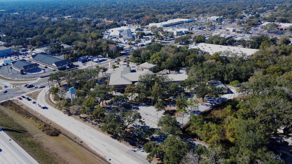 More Photos Of 320 E Fletcher Ave, Tampa Auto Dealership For Sale