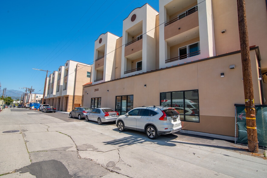 More Photos Of 2910 Allesandro St, Los Angeles Apartments For Lease