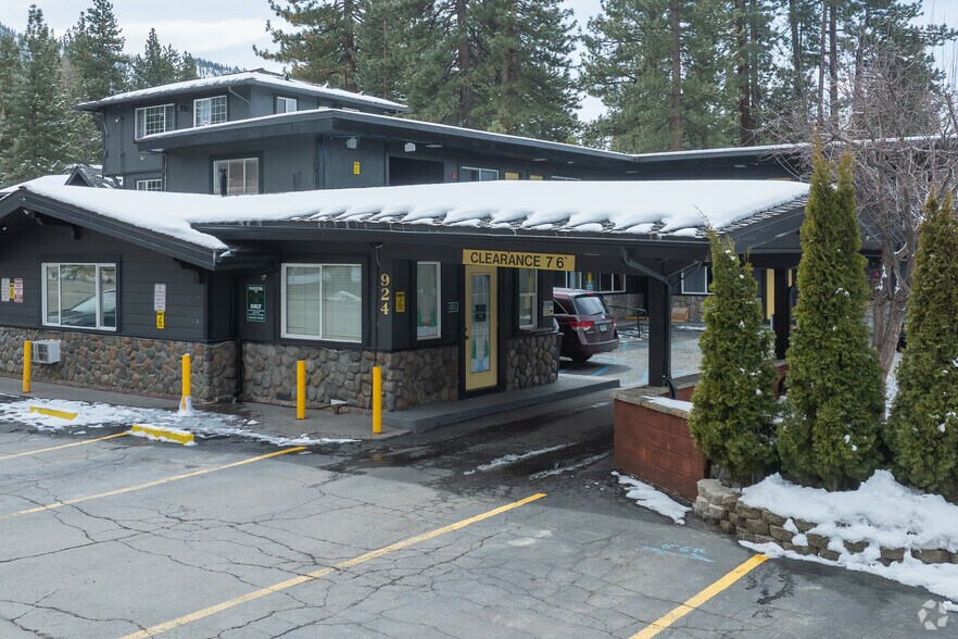 More Photos Of 924 Park Ave, South Lake Tahoe Hotel For Sale