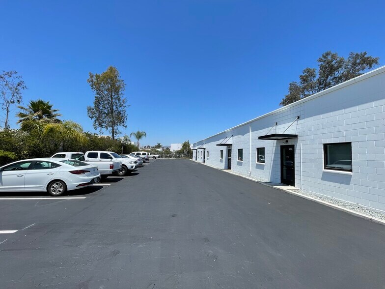 More Photos Of 1250-1264 Industrial Ave, Escondido Warehouse For Lease