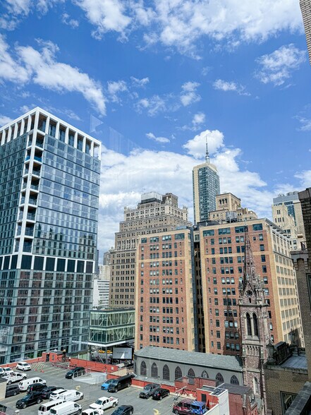 More Photos Of 236 W 30th St, New York Office For Lease