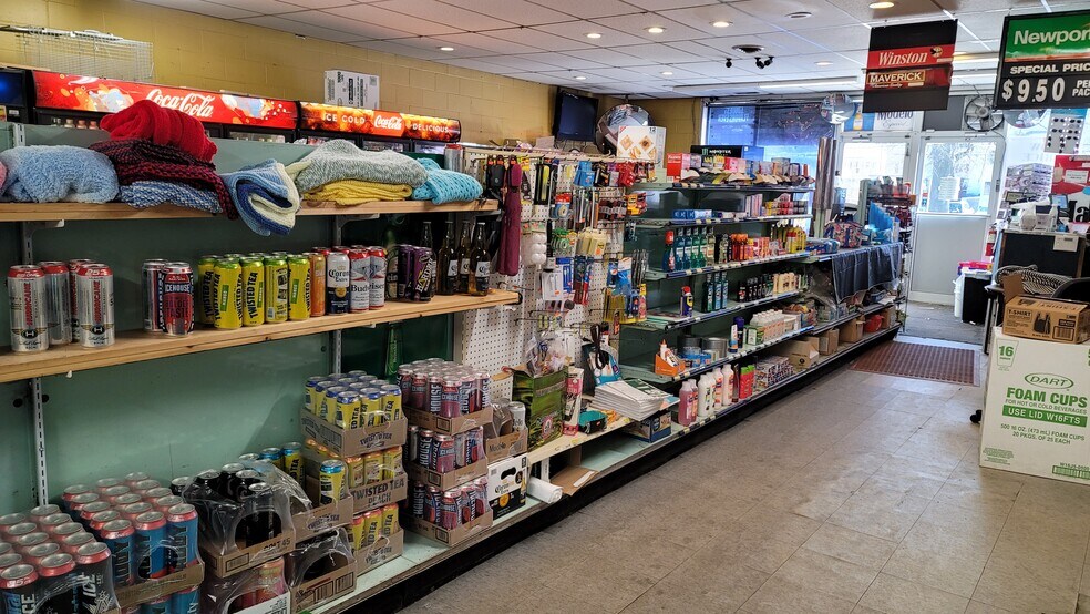 More Photos Of 194-206 Lake Ave, Manchester Convenience Store For Sale