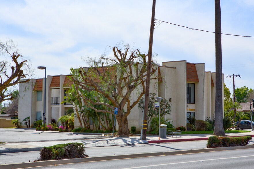 More Photos Of 480 W Rowland Ave, Covina Office For Sale