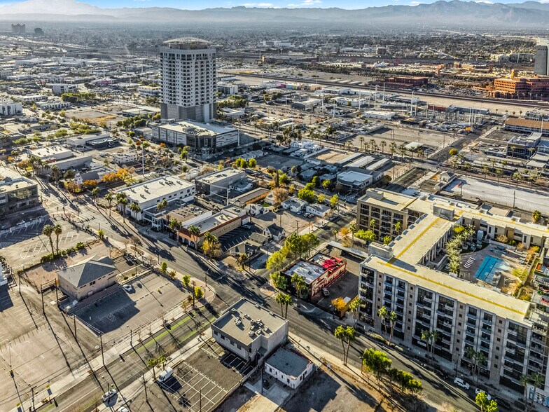 More Photos Of 353 E Bonneville Ave, Las Vegas Apartments For Sale