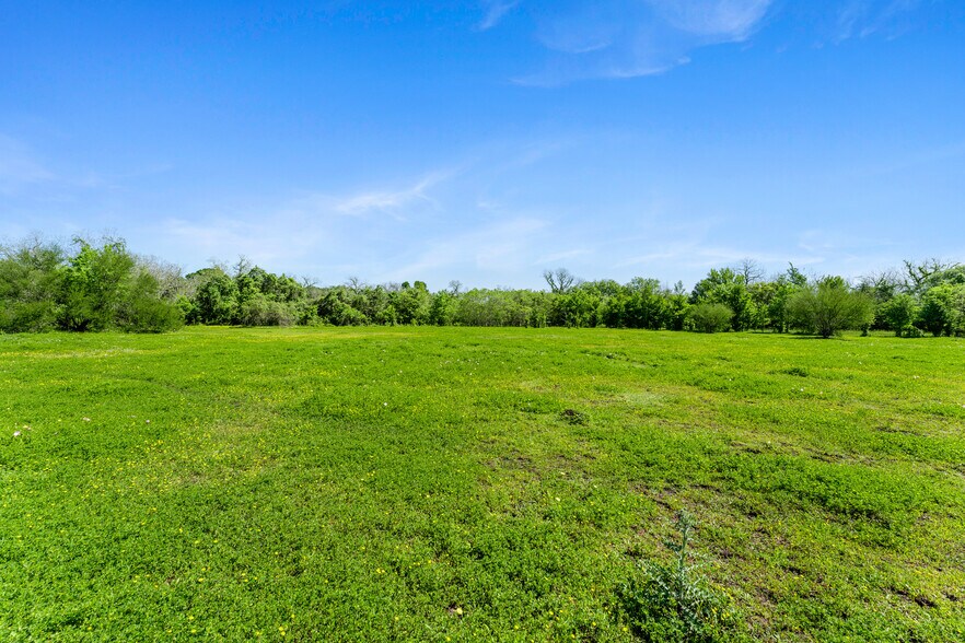 More Photos Of 0 FM 1161, Hungerford Land For Sale