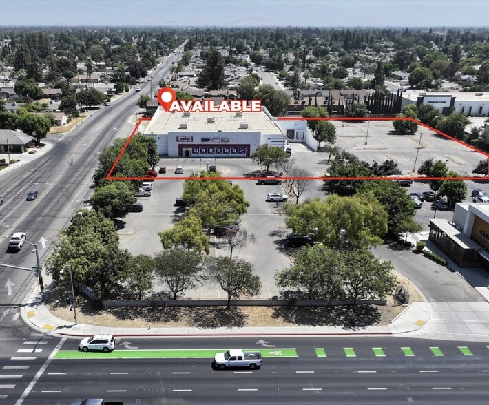 Primary Photo Of 2800 S Mooney Blvd, Visalia Freestanding For Lease