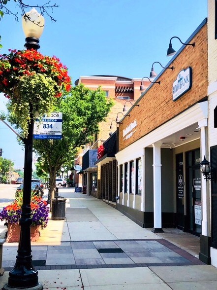 More Photos Of 5117 Main St, Downers Grove Storefront Retail Office For Lease