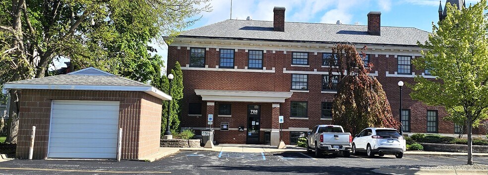 More Photos Of 708 Center Ave, Bay City Office For Sale