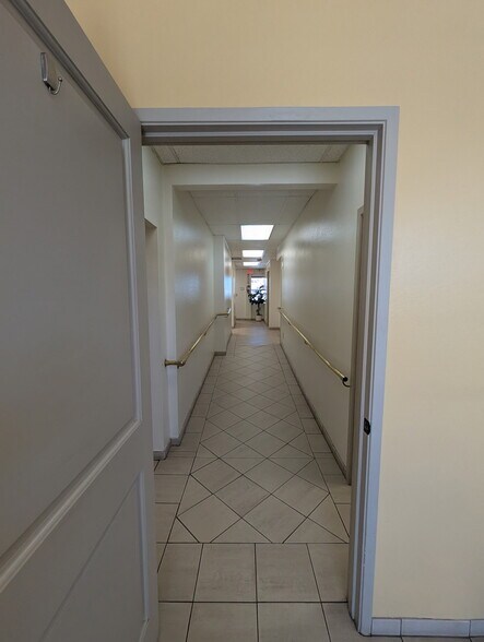 More Photos Of 1614 French St, Santa Ana Medical For Sale