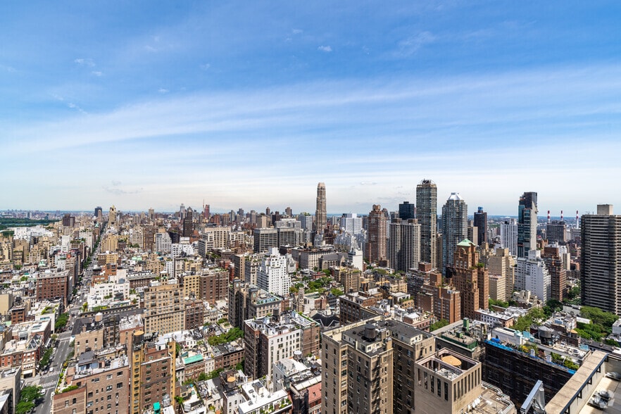 More Photos Of 667 Madison Ave, New York Medical For Lease