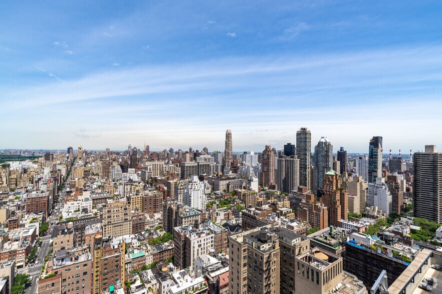 More Photos Of 667 Madison Ave, New York Medical For Lease