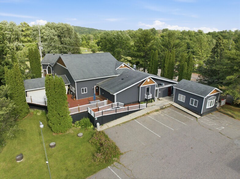 More Photos Of E13887 Highway DL, Merrimac Specialty For Sale