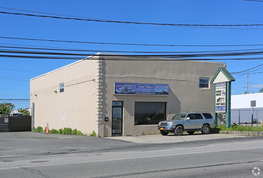 Primary Photo Of 286 Route 109, Farmingdale Freestanding For Lease