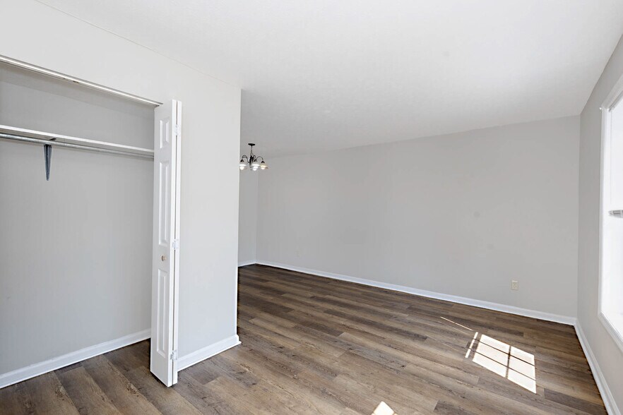 More Photos Of 3815-3823 Baker Plaza Dr, Columbus Apartments For Sale