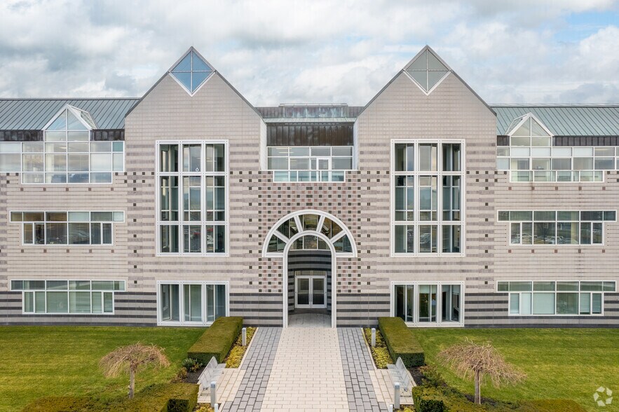 More Photos Of 100 Sterling Pky, Mechanicsburg Office For Lease