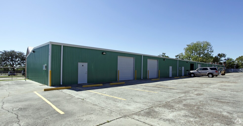 Primary Photo Of 3414 Lilac St, Pasadena Manufacturing For Lease