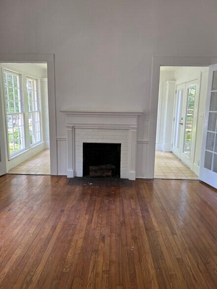 More Photos Of 360 E Main St, Canton Office Residential For Lease